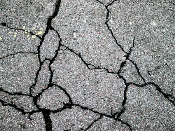Driveway Crack Filling in Norwalk